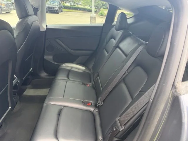 Used 2022  Tesla Long Range image 4