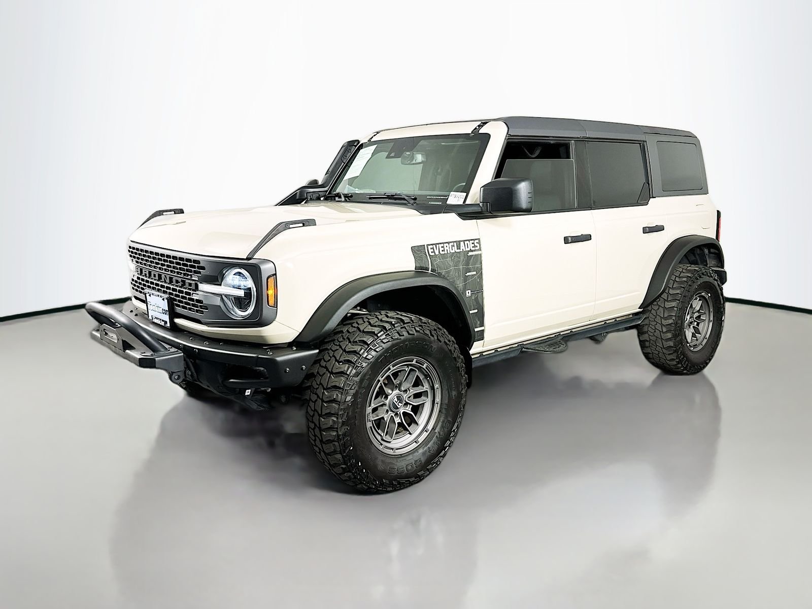 Used 2022 Desert Sand Ford Everglades image 3