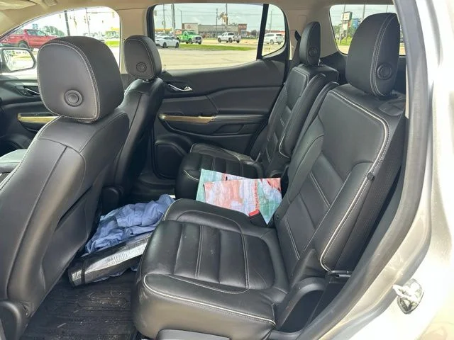Used 2019 Quicksilver Metallic GMC Denali image 7