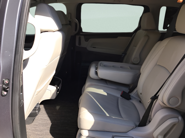 Used 2025  Honda EX-L image 12