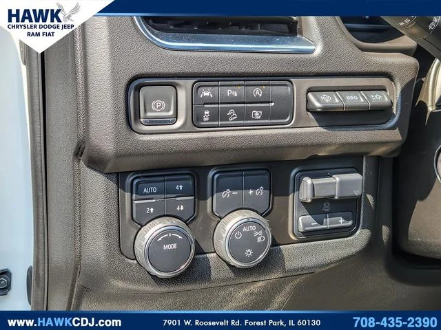 Used 2023 White Chevrolet High Country image 16