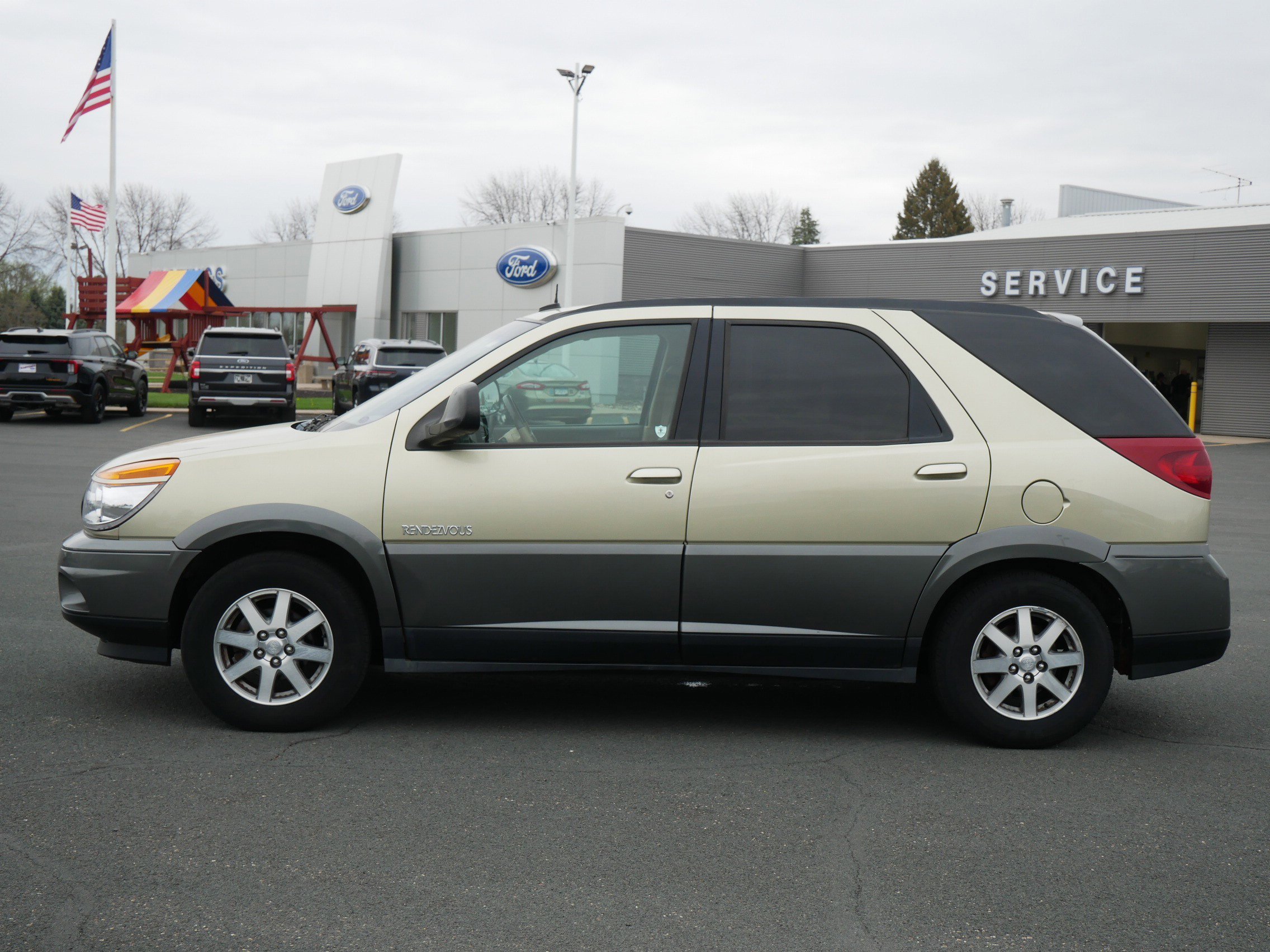 Used 2003 Buick Rendezvous FWD CX with VIN 3G5DA03E43S567290 for sale in Hastings, Minnesota