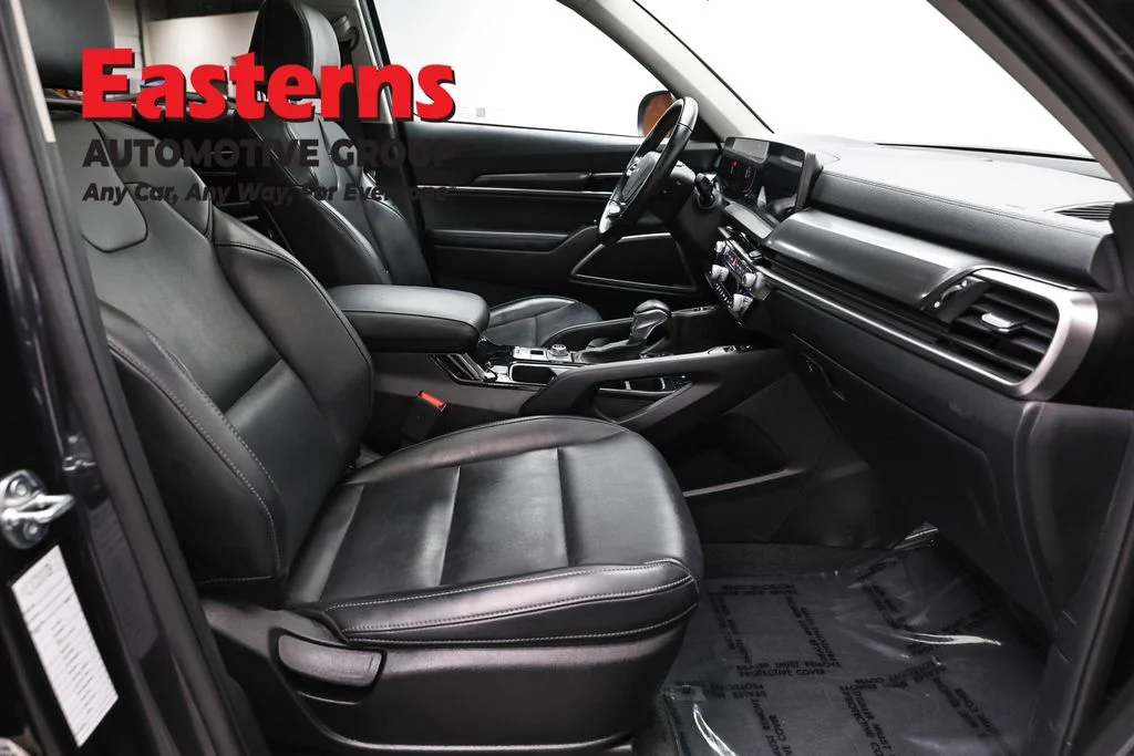 Used 2025 Gray Kia S image 23