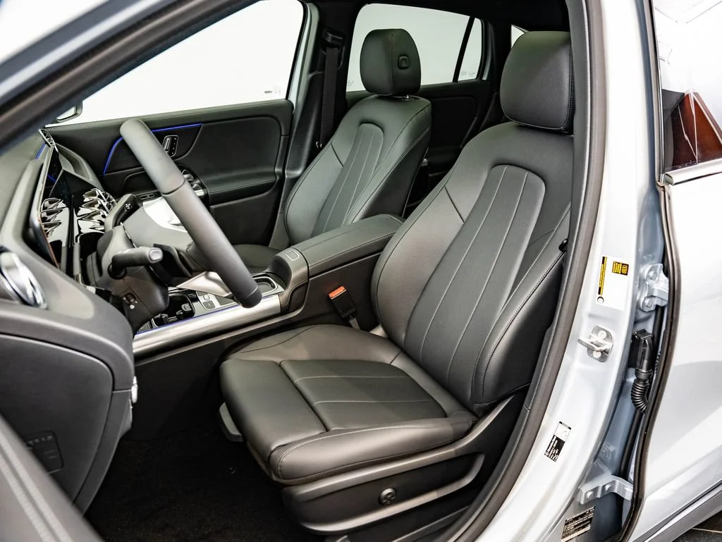 New 2026 Cirrus Silver Metallic Mercedes-Benz GLA 250 image 24