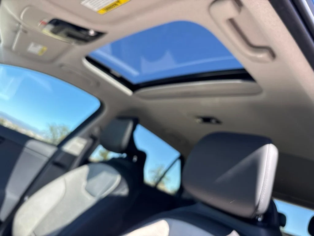 Used 2024 Blue Kia SX image 31