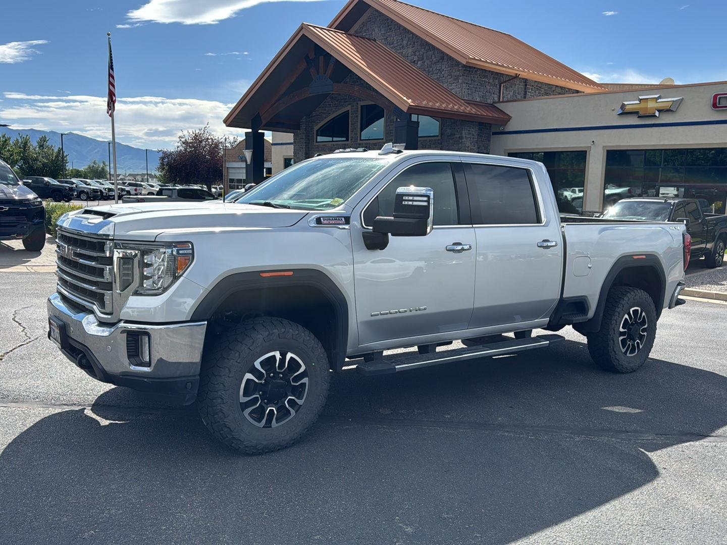 2020 GMC Sierra 4WD Crew Cab Standard Box SLT's photo