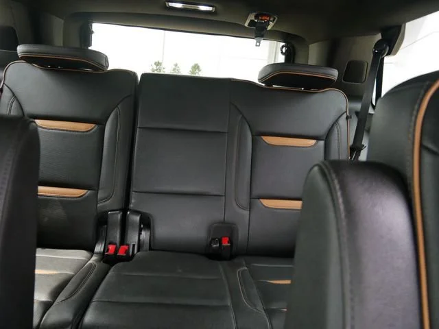 2022 GMC Yukon AT4 - Photo 15