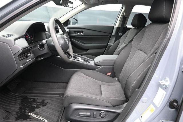 Certified Used 2026 Urban Gray Pearl Honda SE image 12