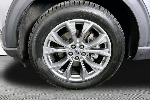 Used 2022 Gray Ford XLT image 32