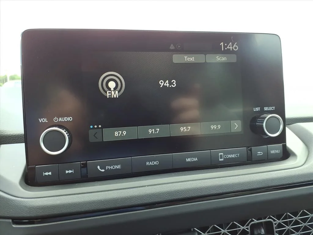 2025 Honda Accord SE - Photo 16
