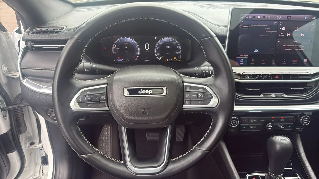 Used 2022 White Jeep High Altitude image 10