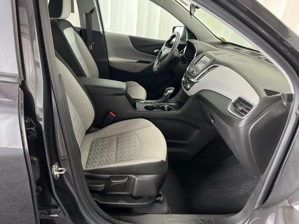 Used 2022 Gray Chevrolet LS image 19