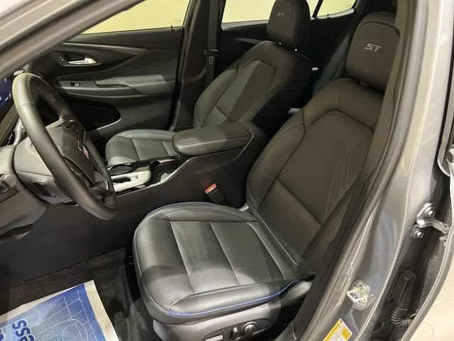 2025 Buick Envista Sport Touring - Photo 18