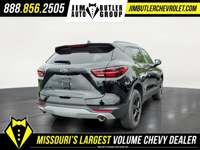 New 2026 Black Chevrolet 2LT image 20