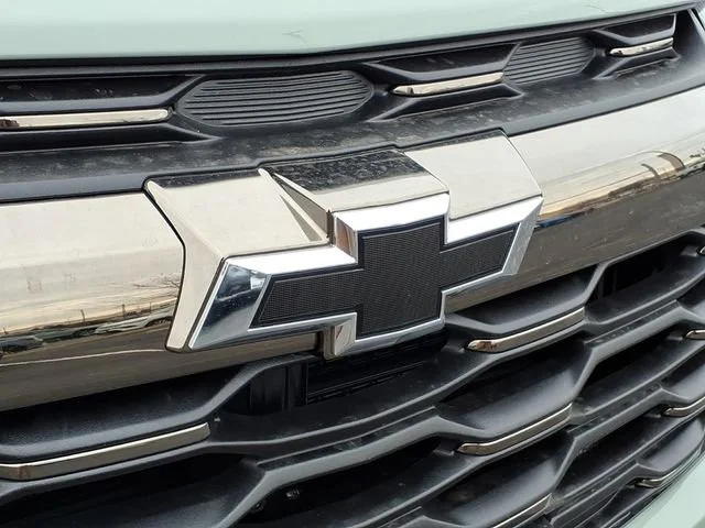 New 2026 Cacti Green Chevrolet ACTIV image 23