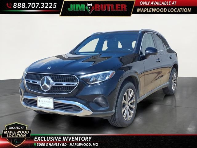 Used 2023  Mercedes-Benz GLC 300 image 1