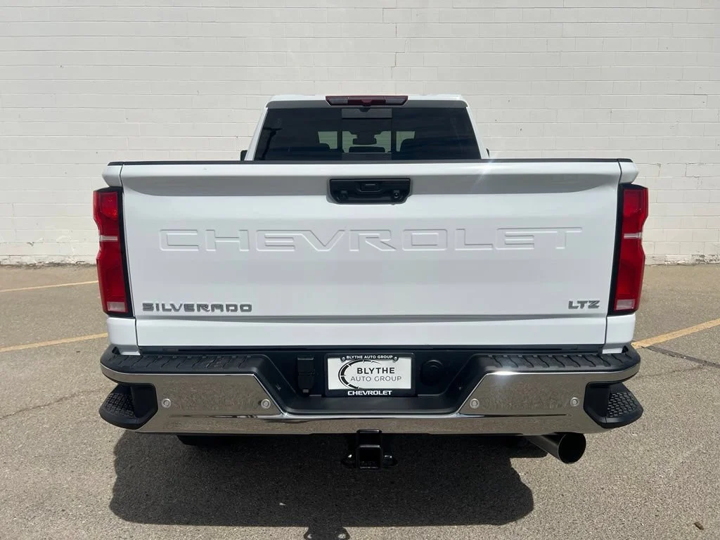 New 2026 Summit White Chevrolet LTZ image 4