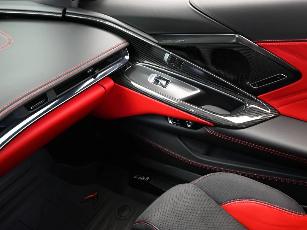 Used 2024 Gray Metallic Chevrolet Z06 image 18