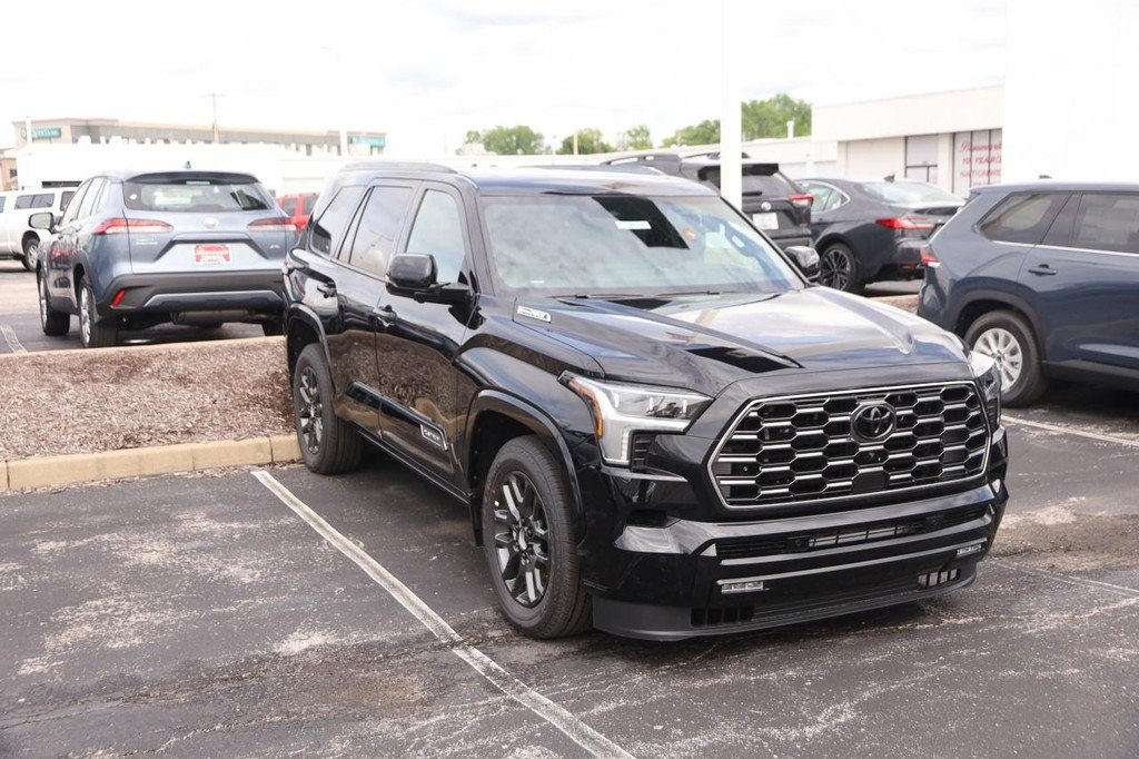 New 2026 Midnight Black Metallic Toyota  Platinum image 4