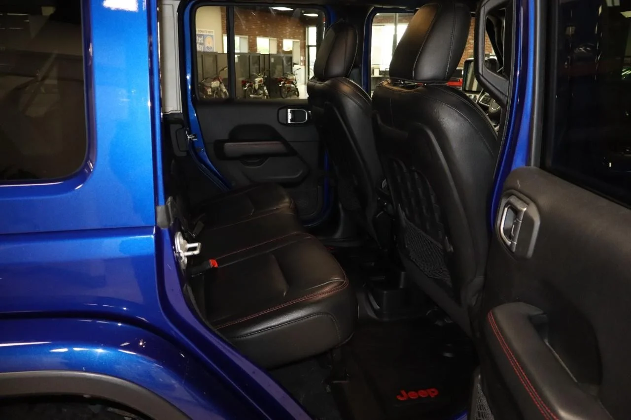 Used 2020 Ocean Blue Metallic Clear Coat Jeep Rubicon image 32