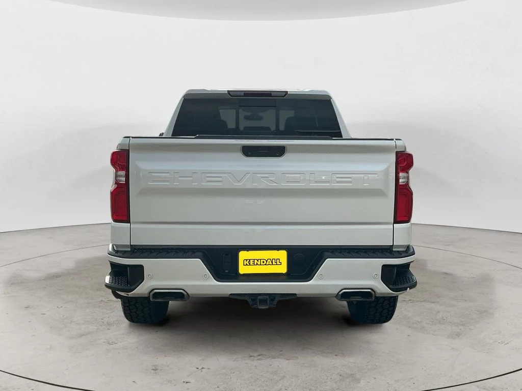 Used 2022 Beige Chevrolet High Country image 6