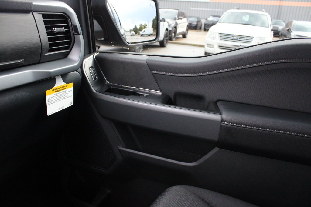 New 2026 Carbonized Gray Metallic Ford XLT image 19