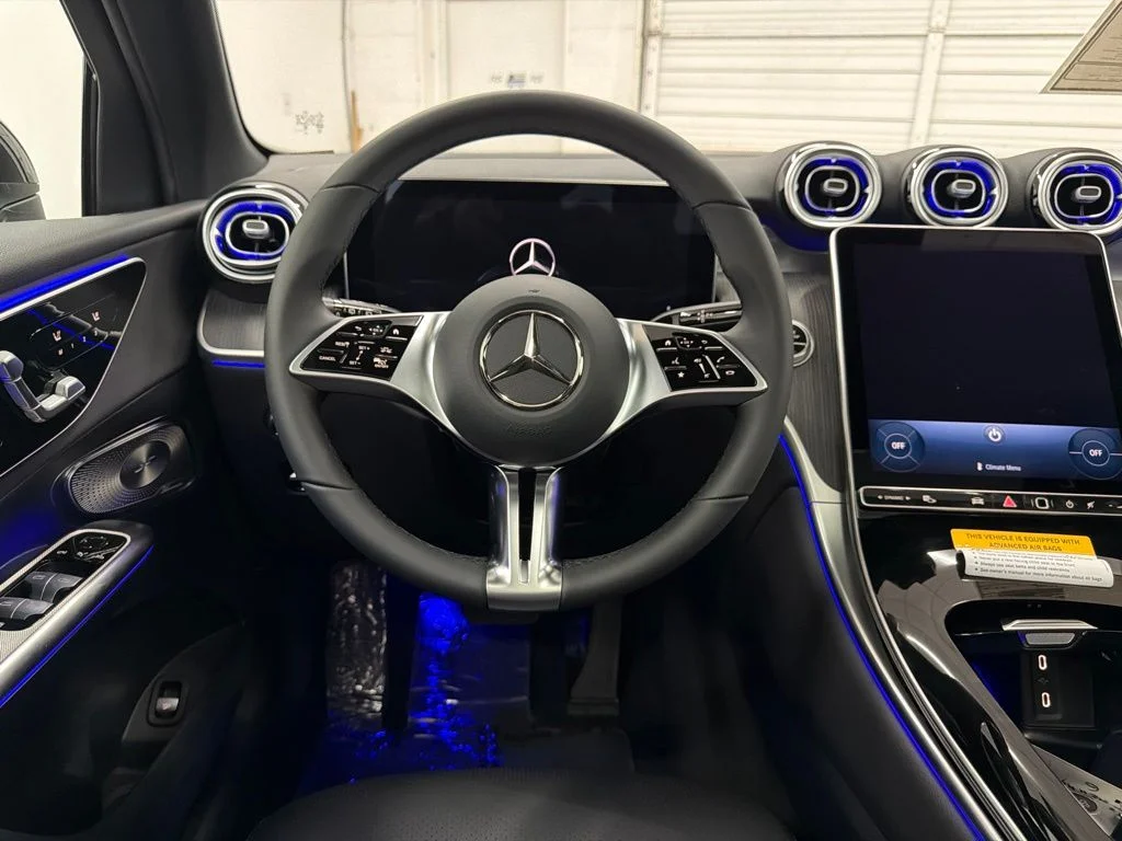 New 2027 Black Mercedes-Benz GLC 300 image 23