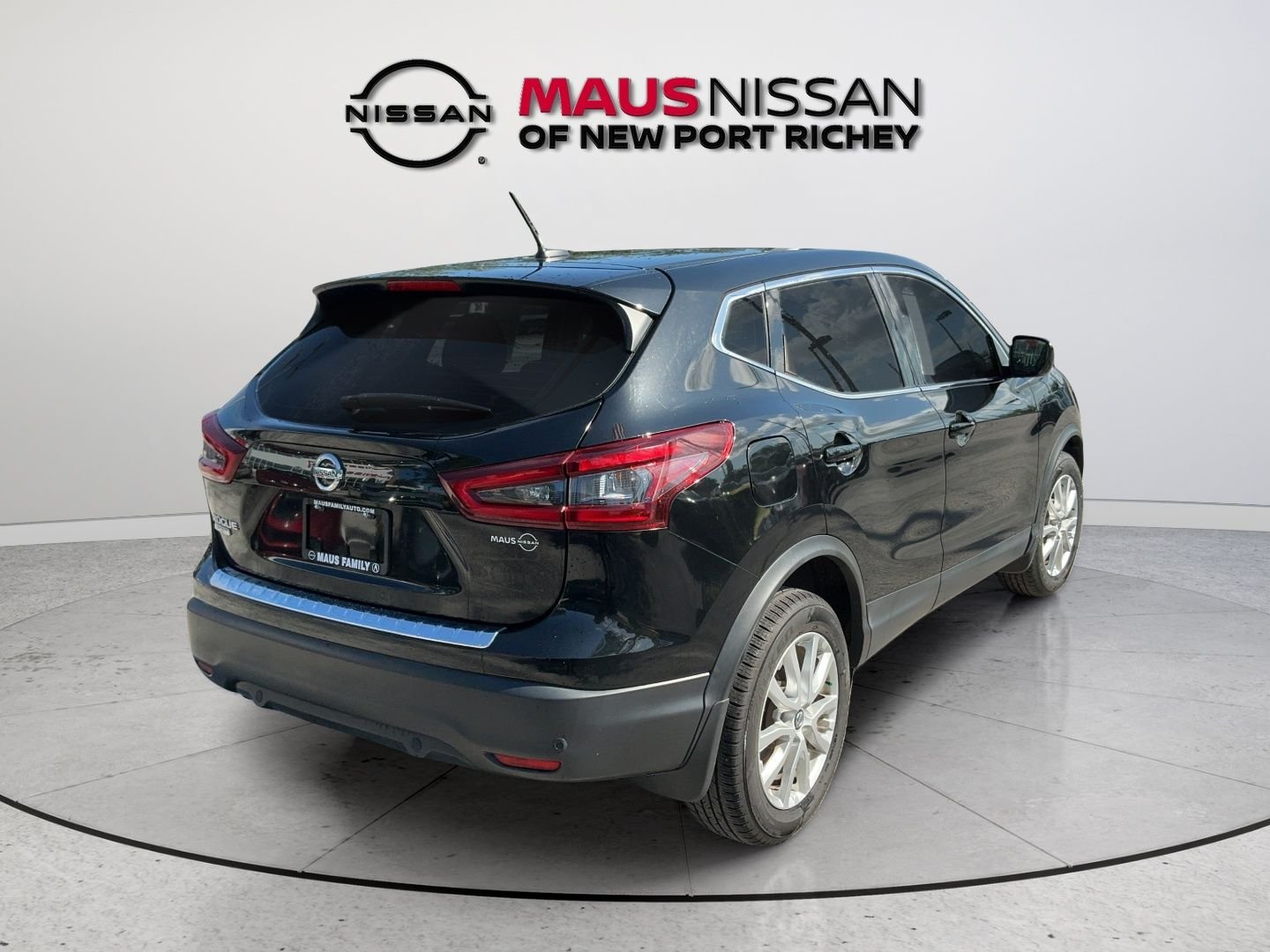Certified Used 2022 Black Nissan S image 9