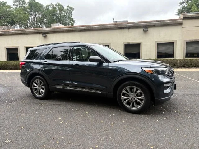 Certified Used 2023 Blue Metallic Ford XLT image 8