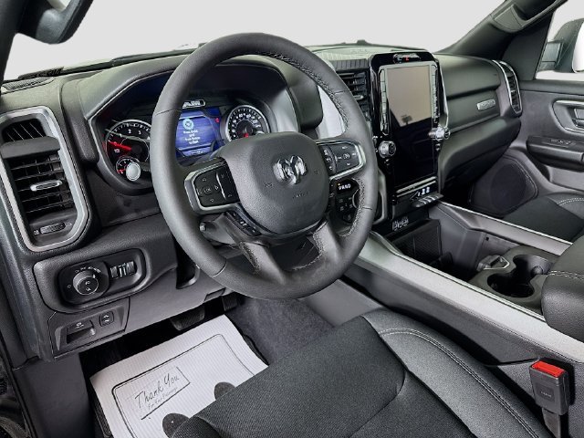 New 2026 Diamond Black Crystal Pearl-Coat Exterior Paint RAM Big Horn/Lone Star image 9