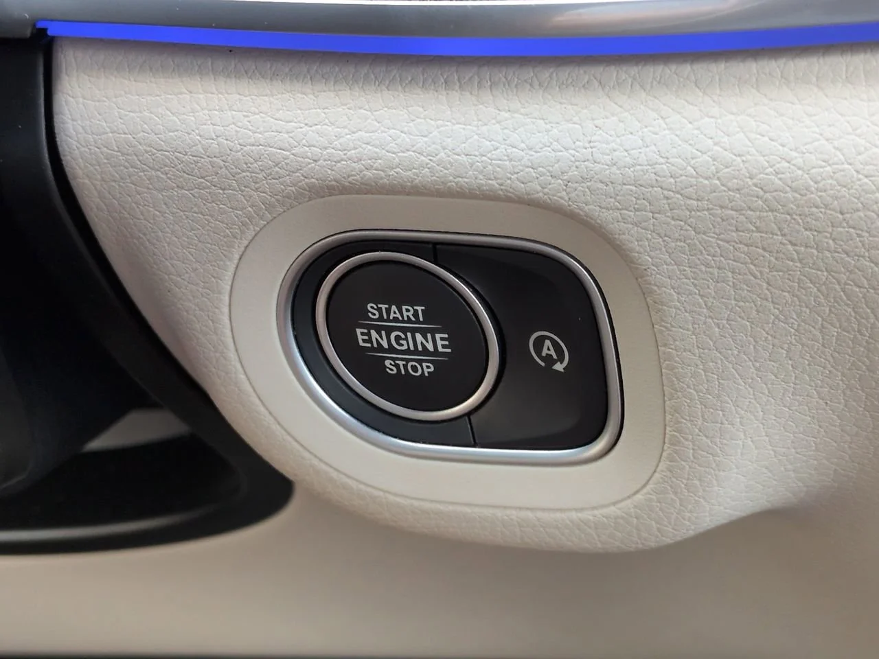 Used 2025 Selenite Gray Metallic Mercedes-Benz GLE 350 image 31