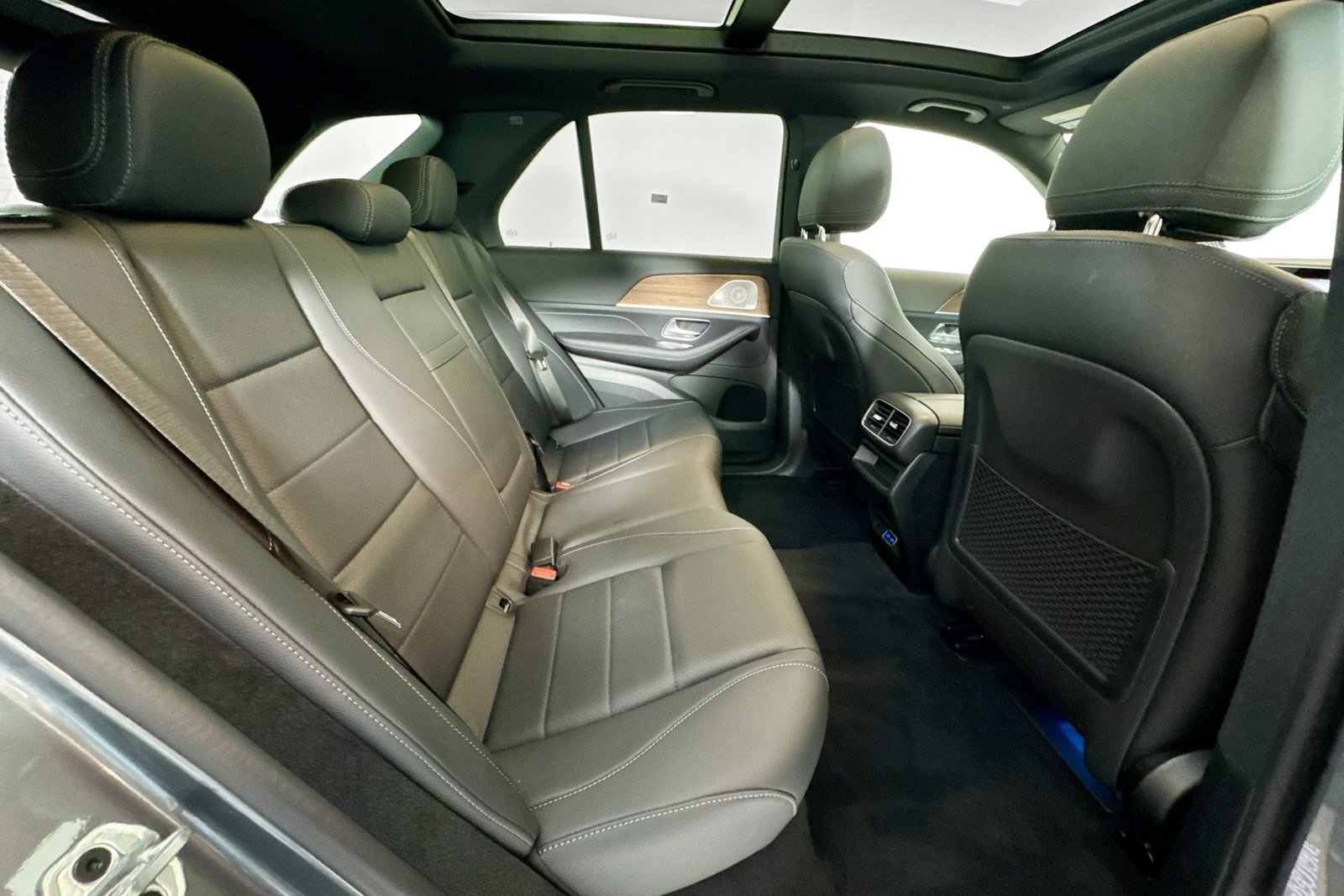 New 2026 Selenite Grey Metallic Mercedes-Benz GLE 350 image 25