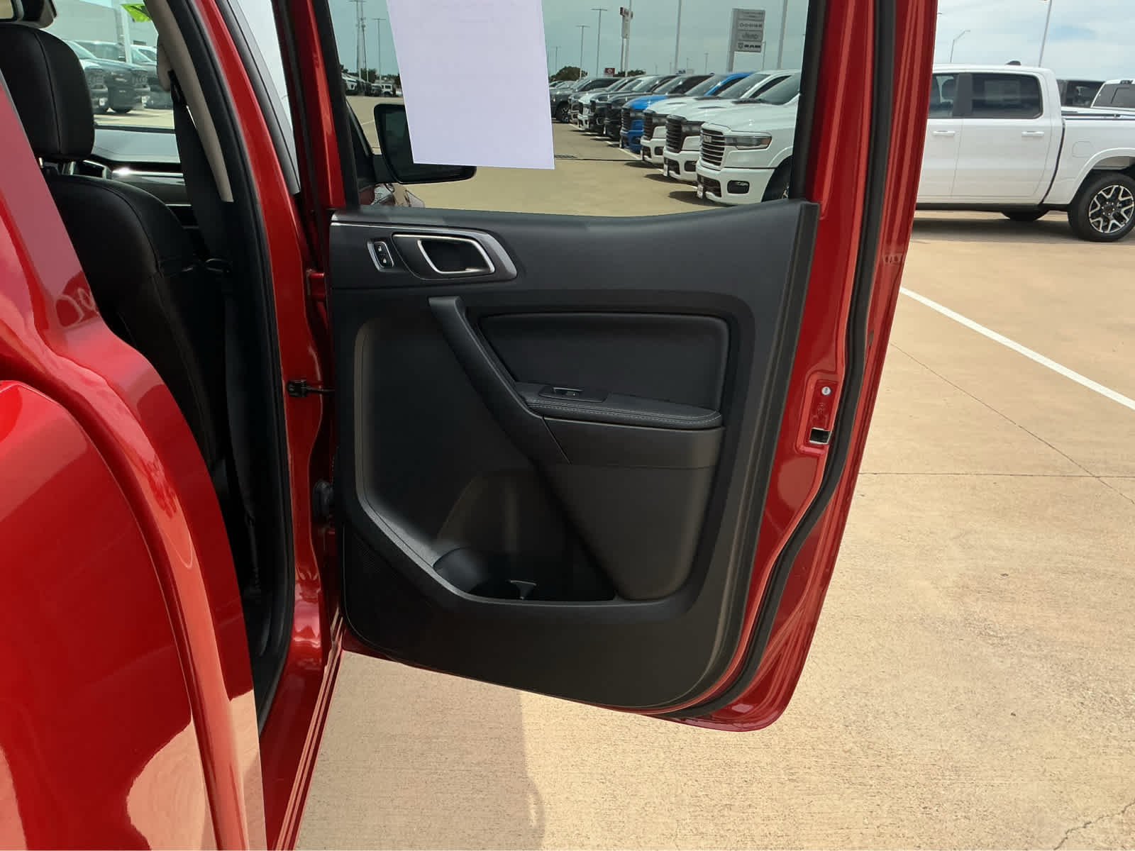 Used 2022 Hot Pepper Red Metallic Tinted Clearcoat Ford LARIAT image 18