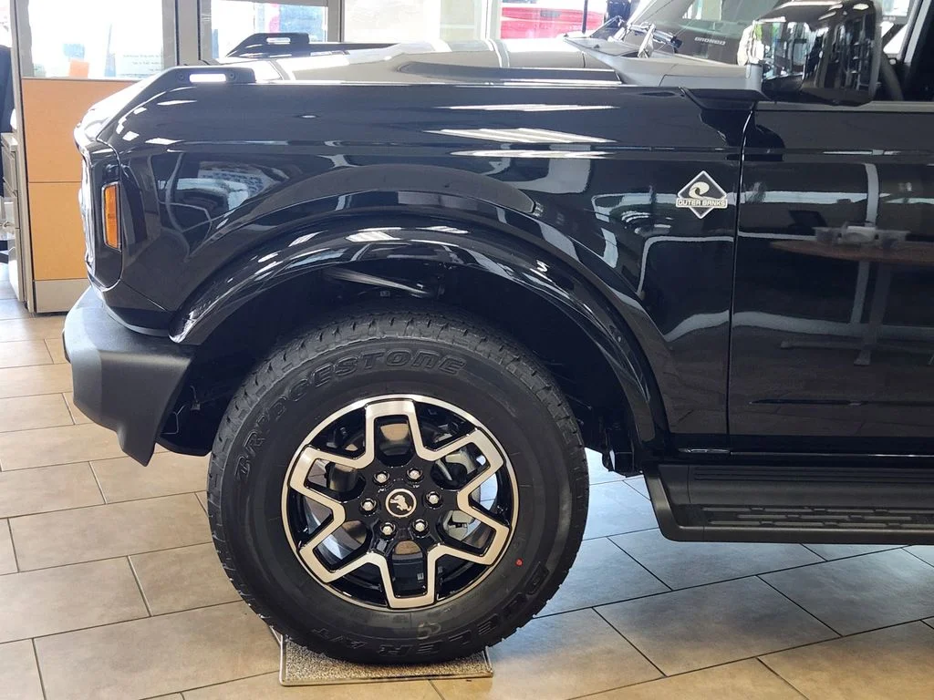 New 2026 Shadow Black Ford Outer Banks® image 8