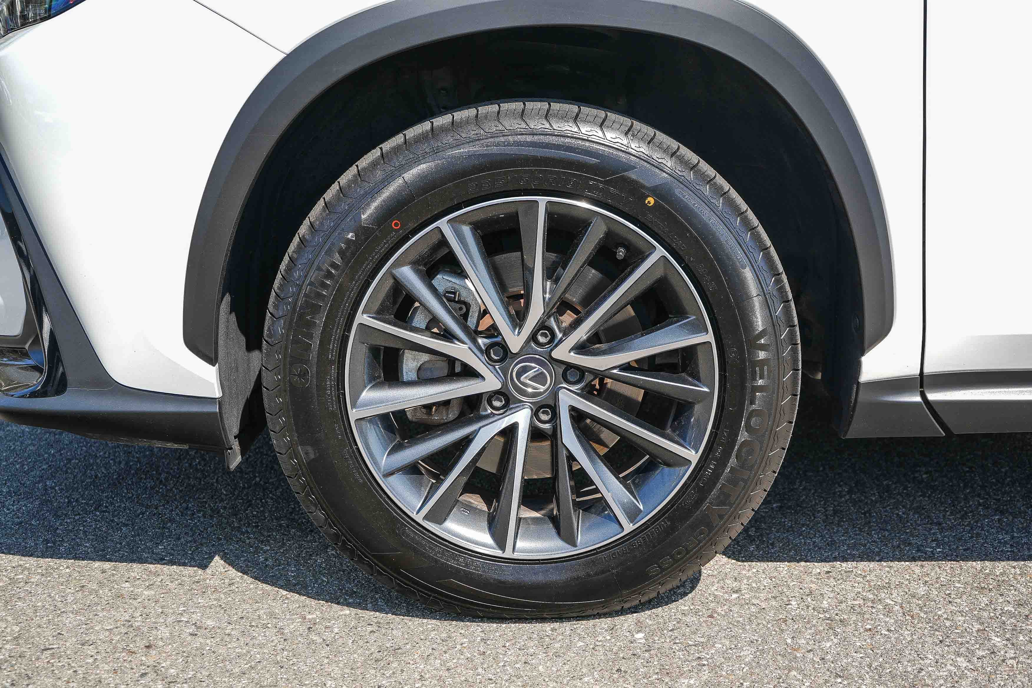 Used 2024 EMINENT WHITE PEA Lexus NX 350 image 11