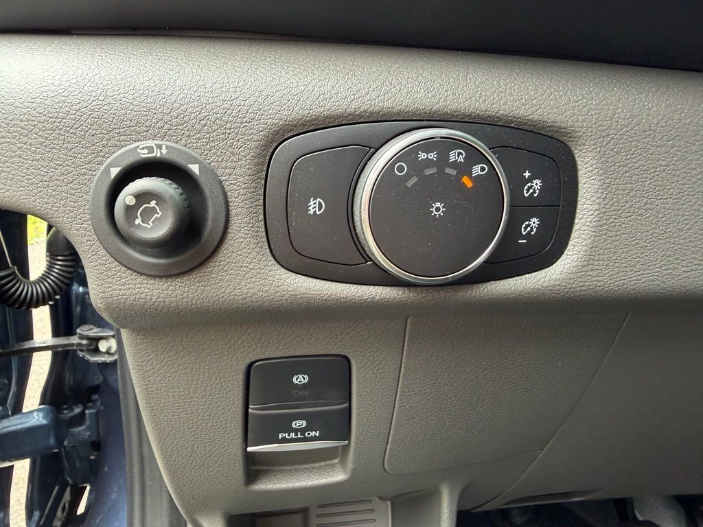 New 2026 Blue Metallic Ford Cargo Van image 15