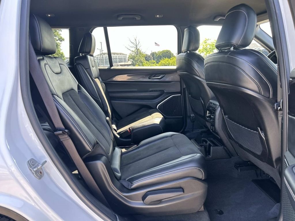 Used 2021 White Jeep Altitude image 16