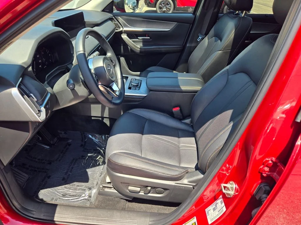 Certified Used 2025 Red Mazda 3.3 Turbo Premium image 23
