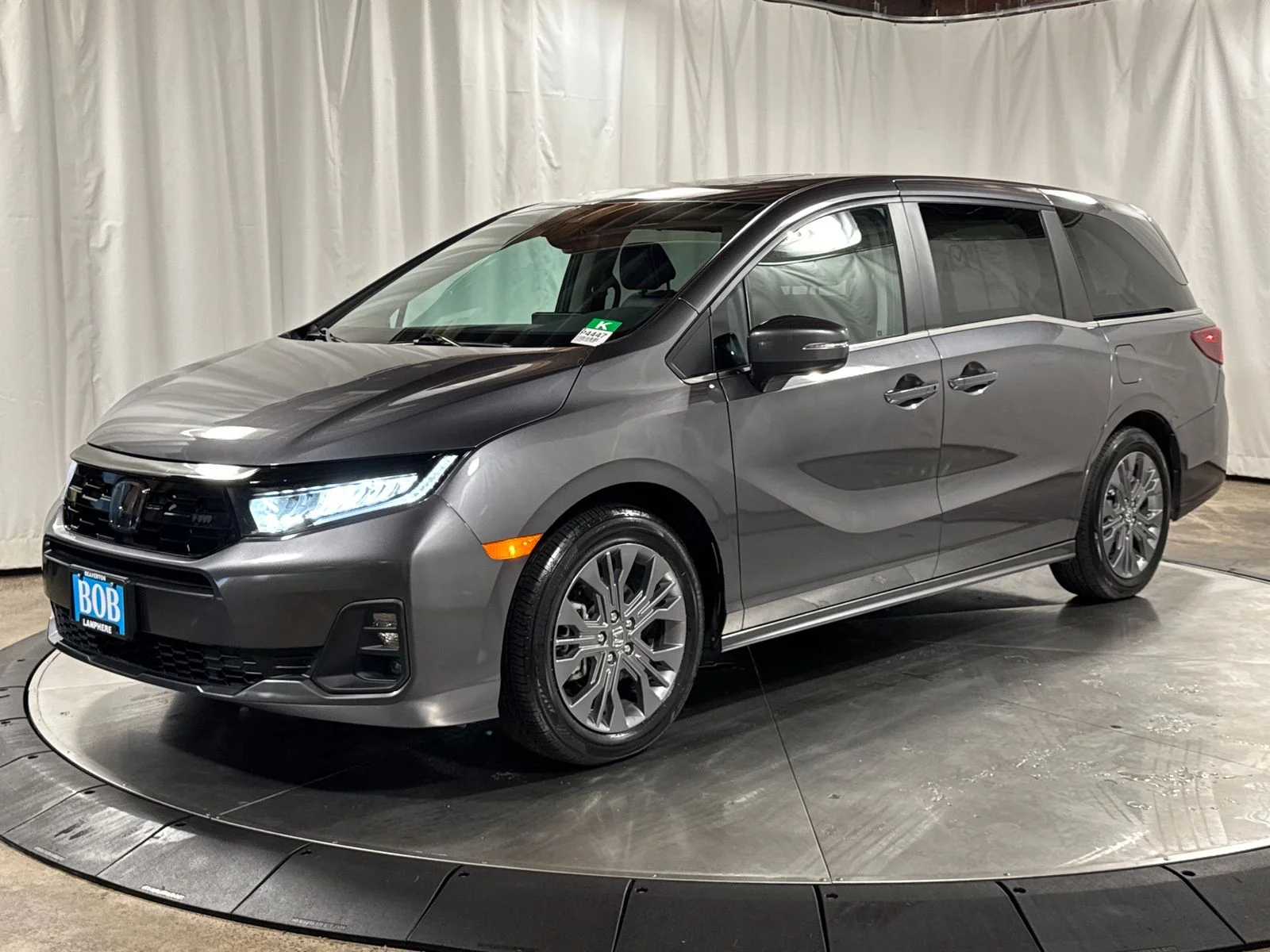 2025 Honda Odyssey Touring's photo