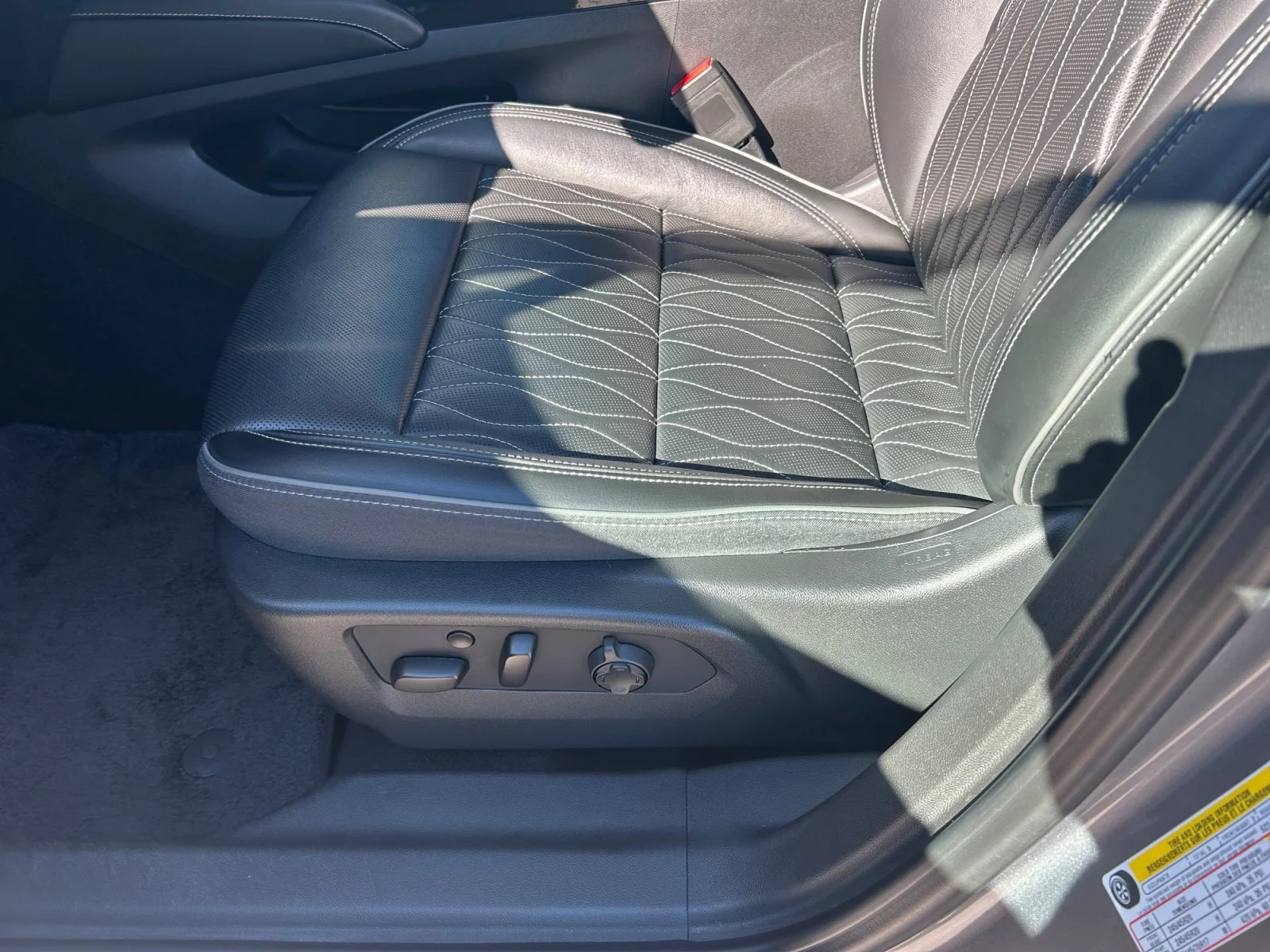 Used 2021 Gray Buick Avenir AWD image 15