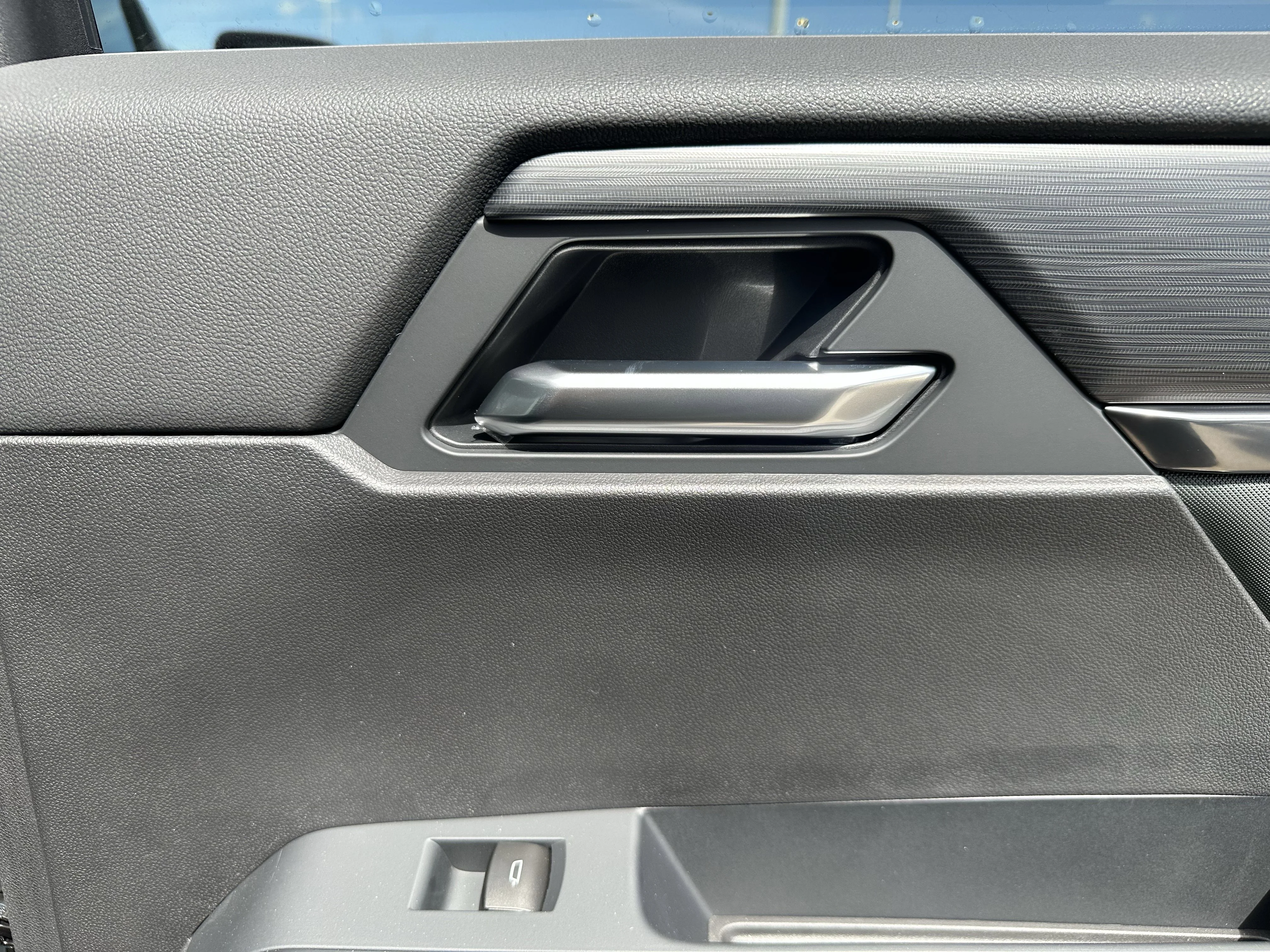 New 2026 Sterling Metallic GMC AT4 image 21