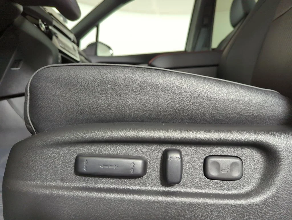 New 2026 Sonic Gray Pearl Honda Black Edition image 23