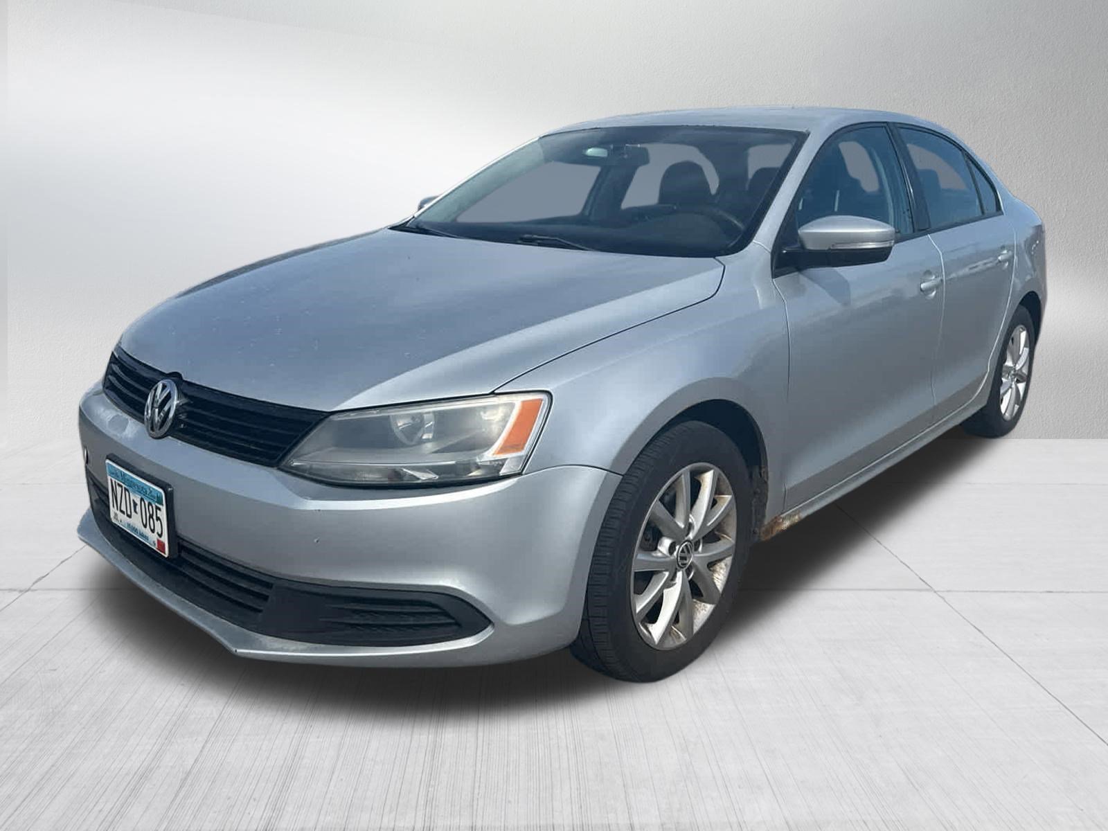 Used 2011 Volkswagen Jetta SE with VIN 3VWDX7AJXBM328214 for sale in Brooklyn Center, Minnesota