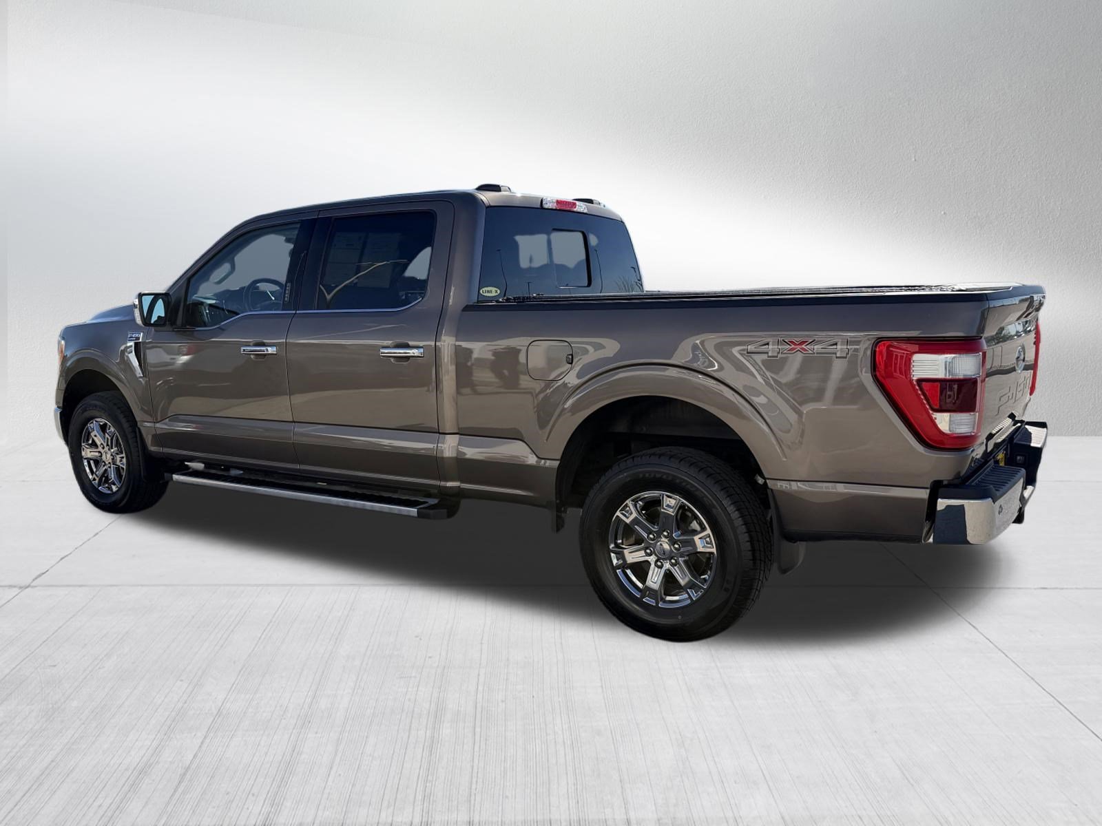 Certified Used 2023 Stone Gray Metallic Ford LARIAT image 5