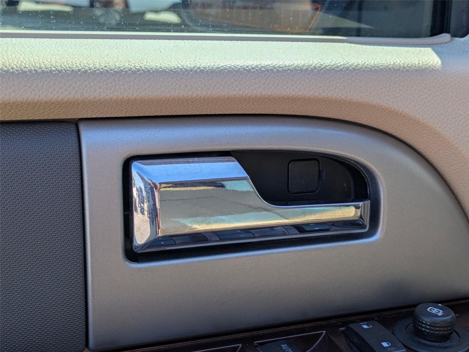 Used 2012 Dark Blue Pearl Metallic Ford XLT image 12
