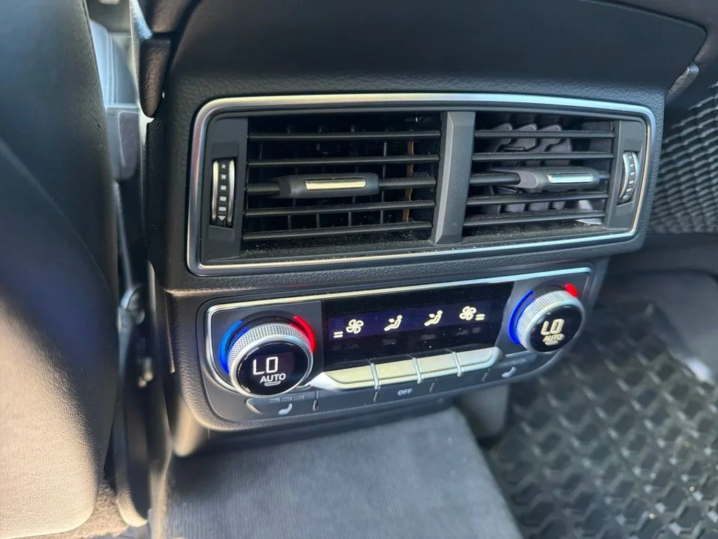 Used 2018  Audi 3.0T Prestige image 21