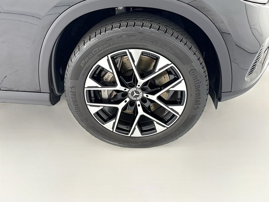 Used 2025 Black Mercedes-Benz GLC 350e image 32