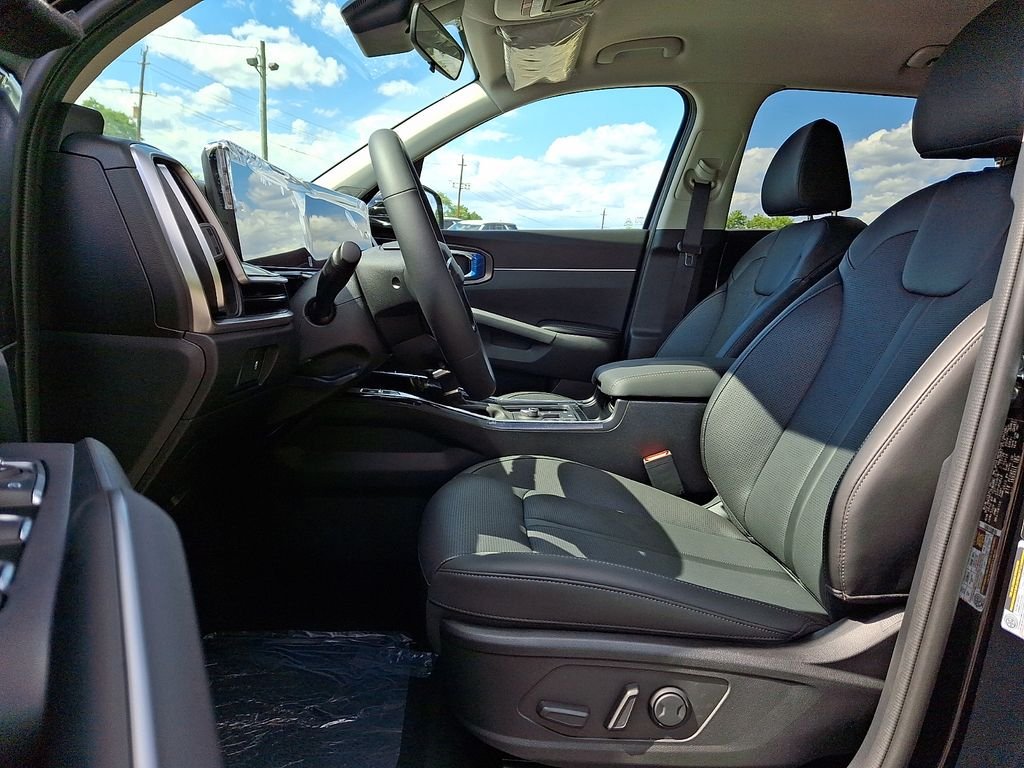 New 2026 Ebony Black Kia S image 6