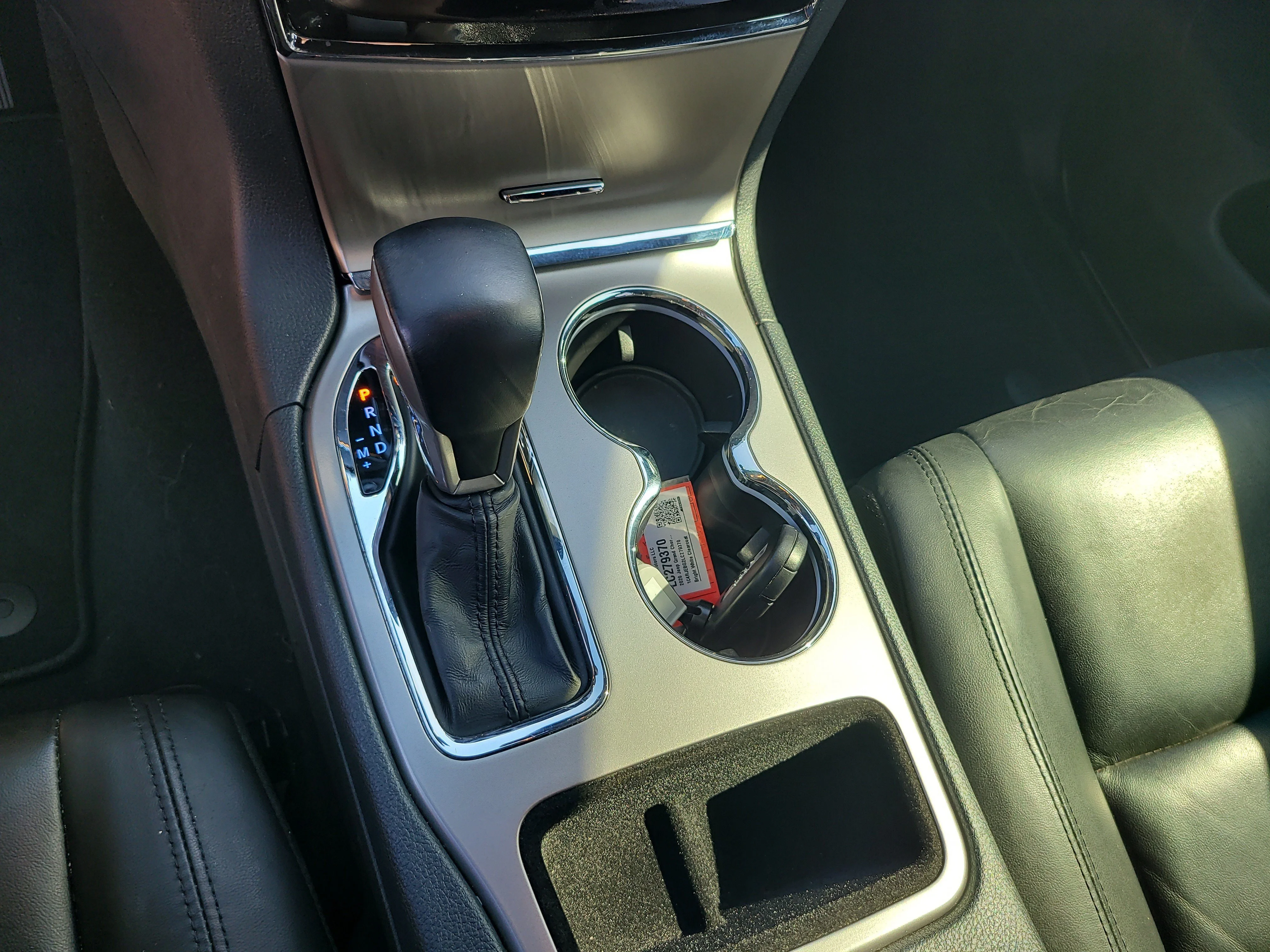 Used 2020 Bright White Clearcoat Jeep Limited image 26