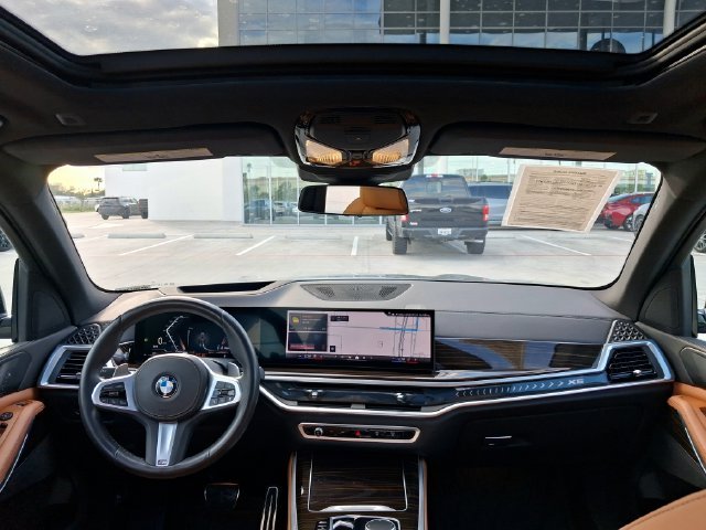 Used 2025 Gray BMW sDrive40i image 13